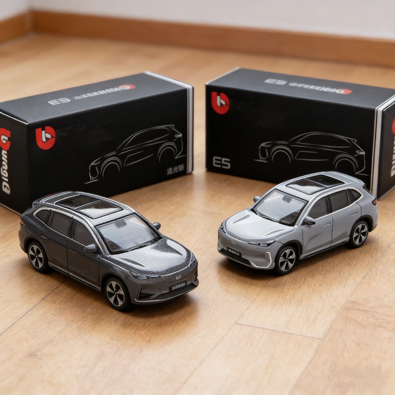 Renewable Energy Infrastructure - Bburago 1:64 Geely E5 EX5 Alloy
